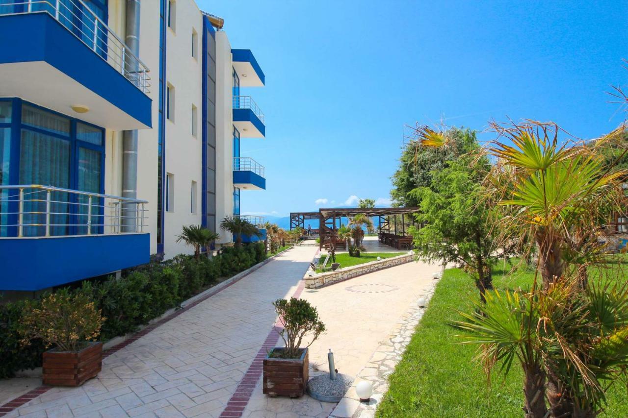Hotel Zverneci Exterior photo