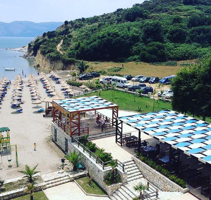 Hotel Zverneci Exterior photo